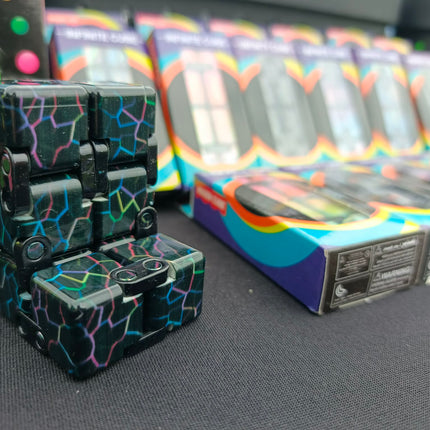 Infinite Folding Cube - 4 Design Options