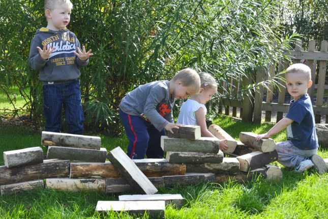 Eco Building Logs - Pack of 60 | 30cm | Outdoor Learning | Imaginative Play | Forest School | Playground | Social Play | Exploratory Play