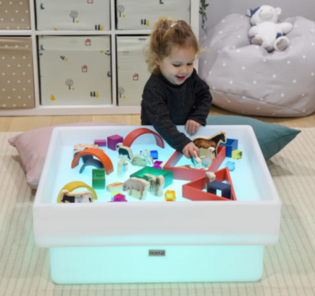 Sensory Mood Low Discovery Square Table