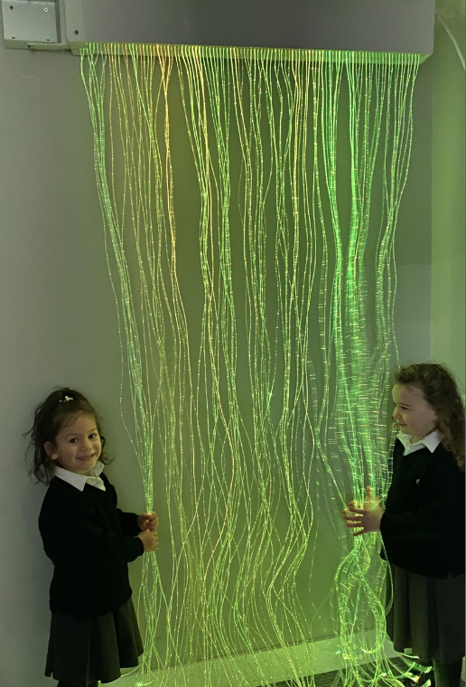 LED Sensory Fibre Curtain + Swing Wall Bracket- 50/100 Tails