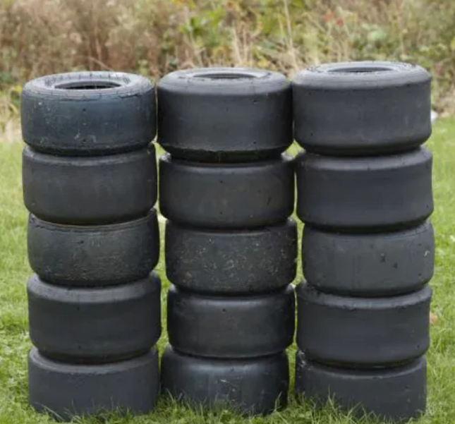 Tiny Tyres - Pack of 15 - Outdoor Learning | Forest School | Imaginative Play | Role Play | Cause and Effect | STEM