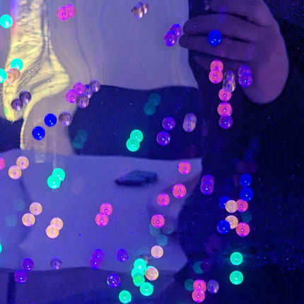 3ft Wall Hanging Glow Bead Cascade- 50 x 11 x 93cm + Optional Remote Cube