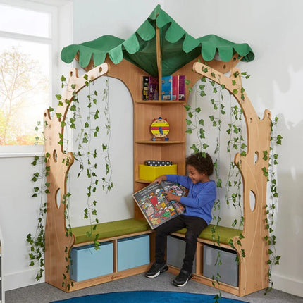 Zona Tree House Library Corner
